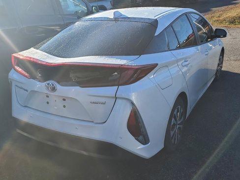 Used 2022 Toyota Prius Prime LE image 9