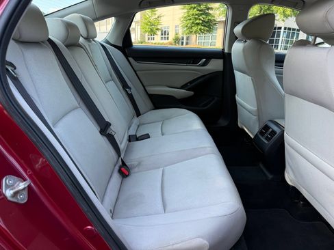 Used 2019 Honda Accord EX image 39
