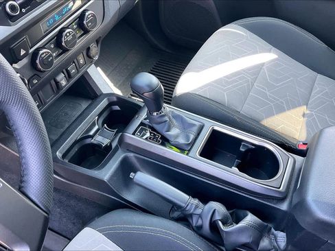 Used 2023 Toyota Tacoma TRD Sport image 16