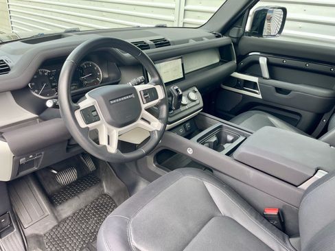 Used 2023 Land Rover Defender 90 X-Dynamic SE AWD/4WD image 13