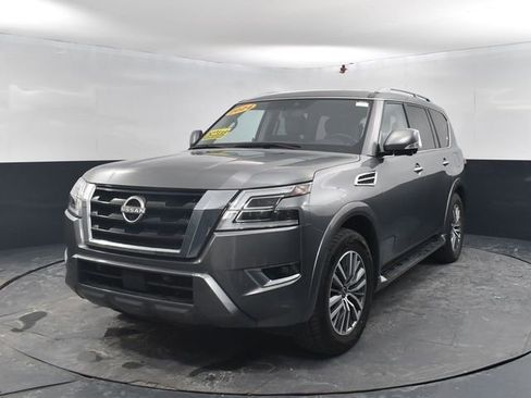 Used 2024 Nissan Armada SL image 4