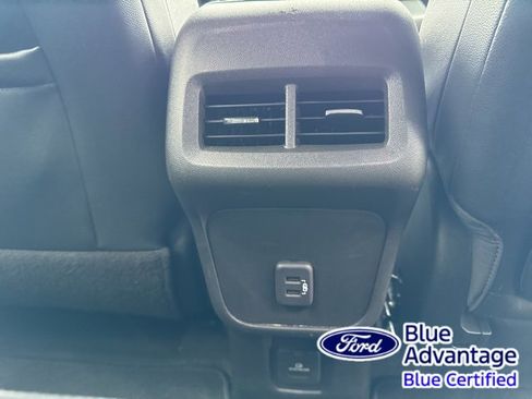 Used 2023 GMC Terrain SLT image 33