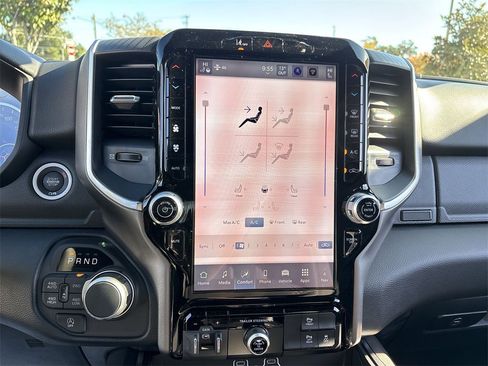 New 2026 RAM 1500 4x4 Crew Cab image 20