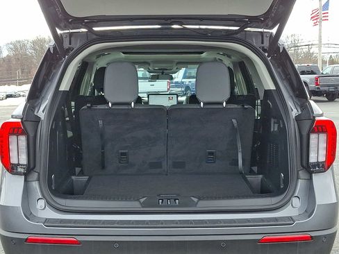 Certified 2025 Ford Explorer Active w/ Active Comfort Package image 29