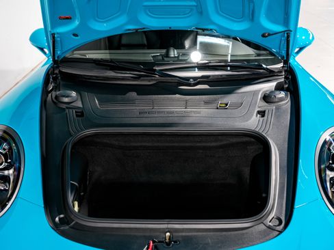 Used 2018 Porsche 911 Carrera 4S image 42