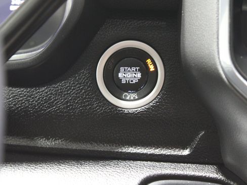 Used 2024 RAM 2500 Laramie w/ Night Edition image 24