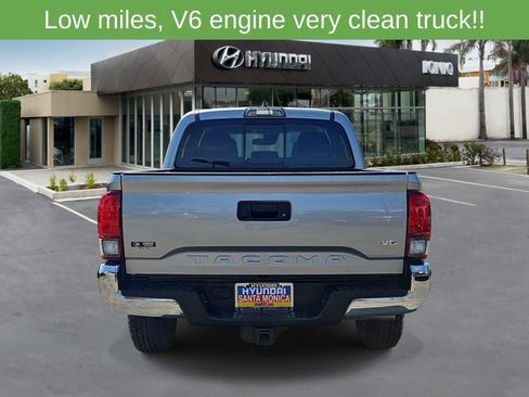 Used 2019 Toyota Tacoma SR5 RWD image 4