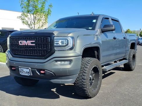 Used 2017 GMC Sierra 1500 Denali w/ Denali Ultimate Package AWD/4WD image 2