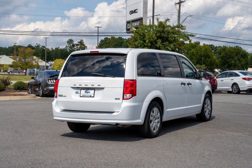 Used 2019 Dodge Grand Caravan SE w/ UConnect Hands-Free Group FWD image 7