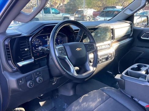 Used 2025 Chevrolet Silverado 1500 LT RWD image 17