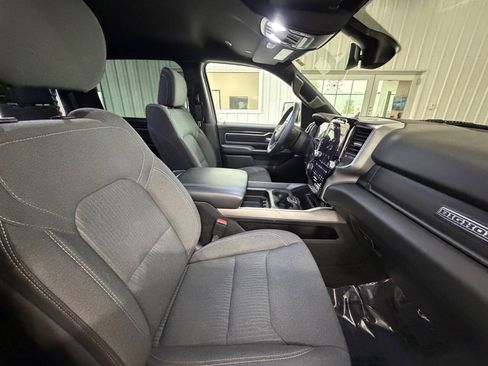 Used 2024 RAM 1500 Big Horn AWD/4WD image 25