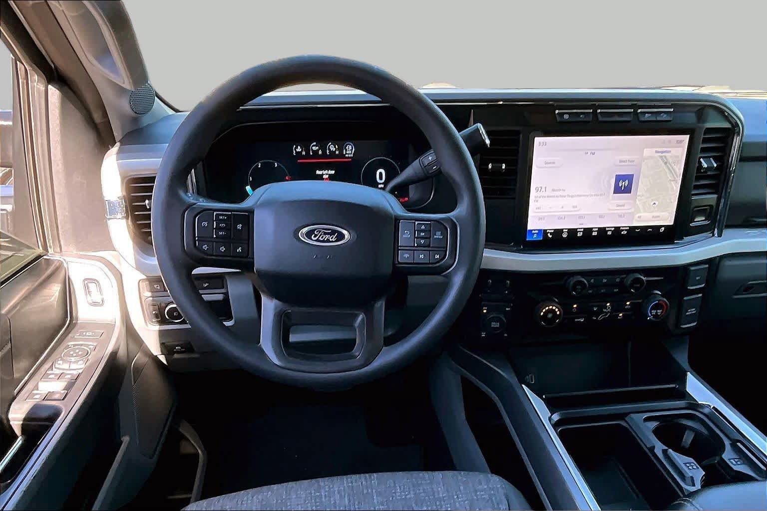 Used 2024 Ford F250 XLT w/ XLT Premium Package AWD/4WD image 6