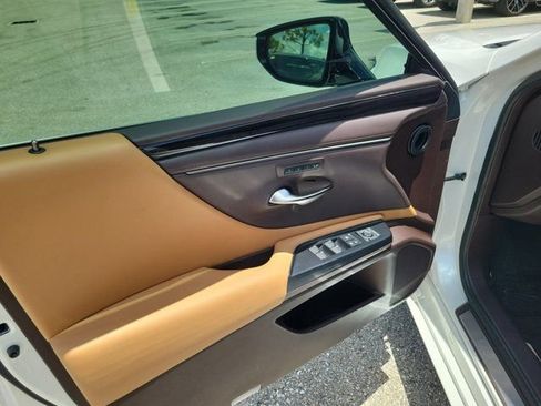 Used 2021 Lexus ES 350 w/ Accessory Package 2 FWD image 19