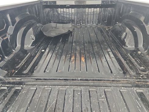Used 2022 RAM 1500 Laramie RWD image 32