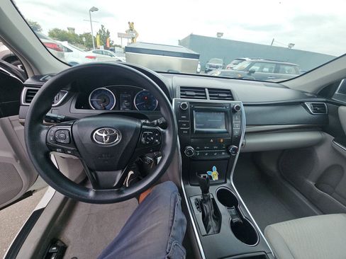 Used 2016 Toyota Camry LE FWD image 15