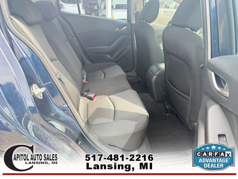 Used 2018 MAZDA MAZDA3 Sport image 16