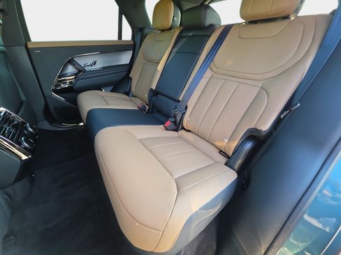 New 2026 Land Rover Range Rover Sport Dynamic SE AWD/4WD image 14