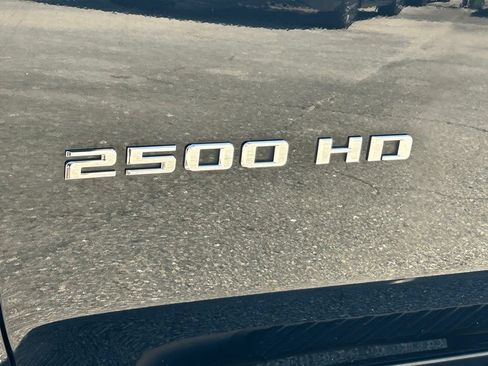 Used 2023 Chevrolet Silverado 2500 Custom w/ Custom Value Package AWD/4WD image 18