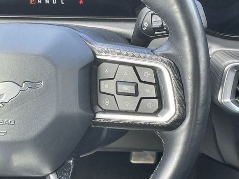 Used 2025 Ford Mustang Premium RWD image 16