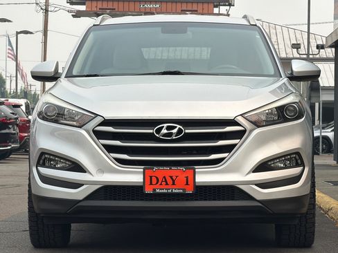 Used 2018 Hyundai Tucson SEL AWD/4WD image 10
