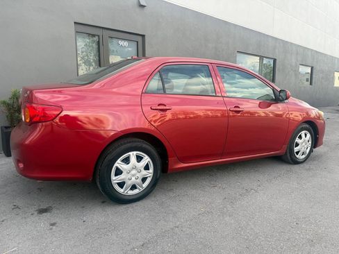 Used 2010 Toyota Corolla LE FWD image 11