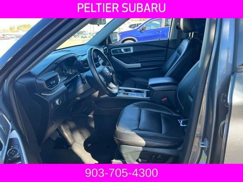 Used 2022 Ford Explorer XLT w/ Equipment Group 202A image 6