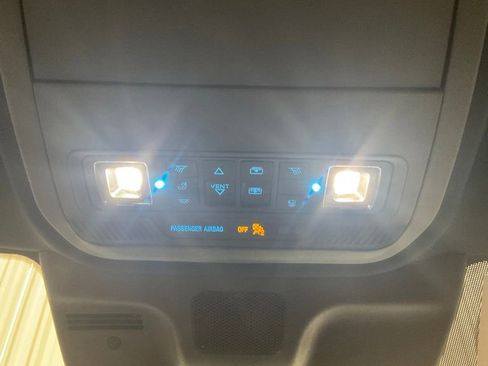 Used 2025 Ford Expedition King Ranch AWD/4WD image 24