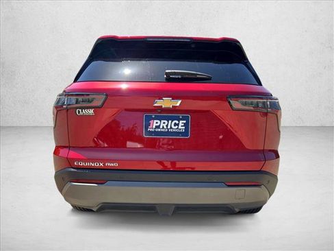 Used 2025 Chevrolet Equinox LT AWD/4WD image 7
