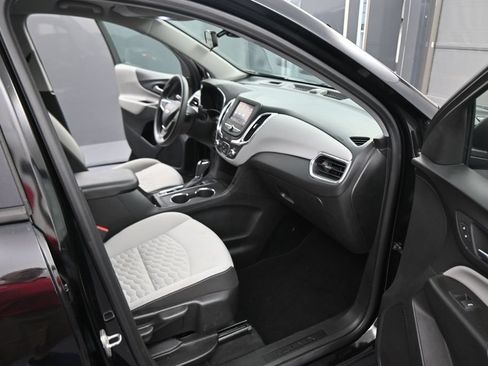 Used 2020 Chevrolet Equinox LS AWD/4WD image 44