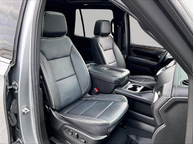 Used 2024 Chevrolet Tahoe Premier w/ LPO, Illumination Package AWD/4WD image 11