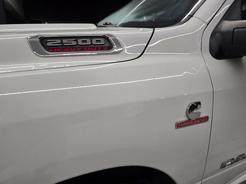 Used 2024 RAM 2500 Laramie AWD/4WD image 11