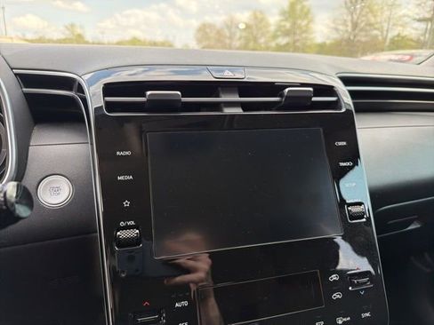 Used 2022 Hyundai Tucson Blue image 15