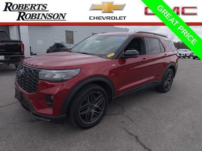 Used 2025 Ford Explorer ST-Line w/ ST-Line Street Pack