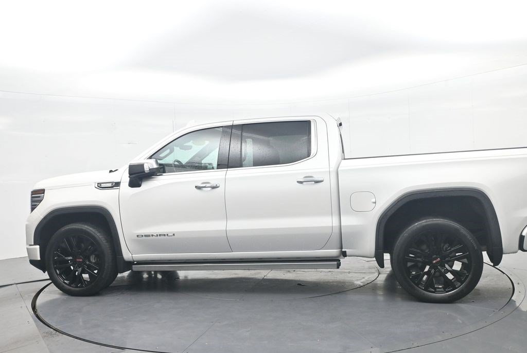 Used 2022 GMC Sierra 1500 Denali w/ Denali Reserve Package RWD image 8