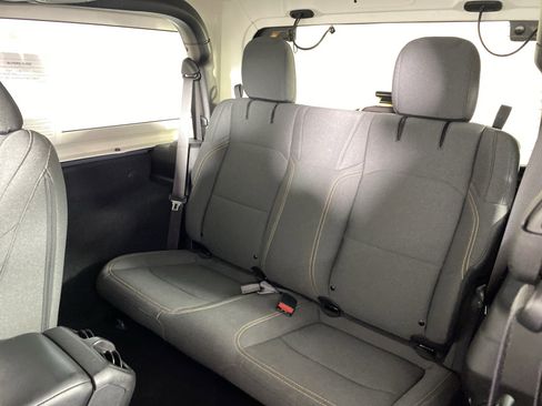 Used 2024 Jeep Wrangler Sport S image 31