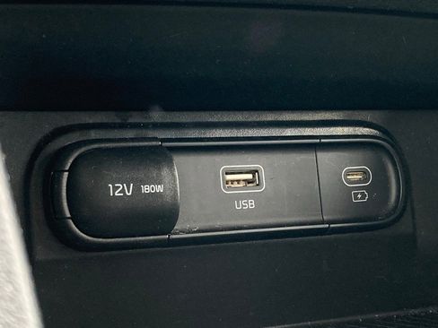 Used 2024 Kia Sportage LX image 22