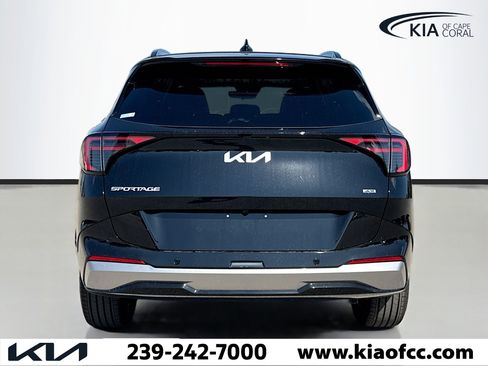 New 2026 Kia Sportage SX image 4