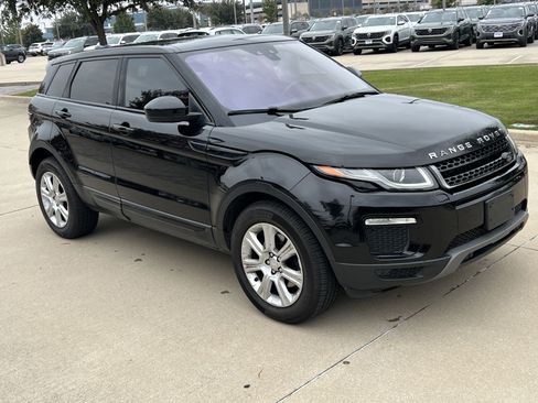 Used 2016 Land Rover Range Rover Evoque SE Premium image 2