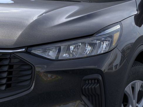 New 2024 Ford Escape Active FWD image 18