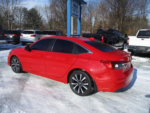 Used 2022 Honda Civic EX image 3