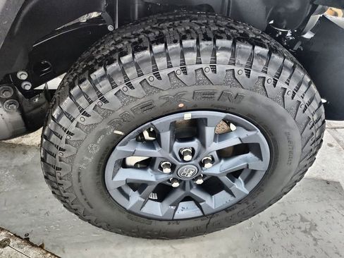New 2026 Jeep Wrangler Unlimited Sport AWD/4WD image 31