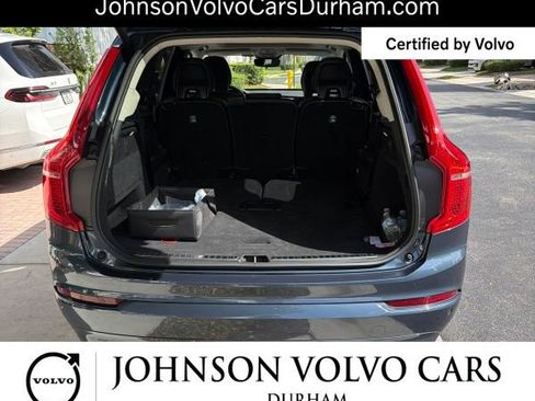 Used 2023 Volvo XC90 B5 Core AWD/4WD image 11