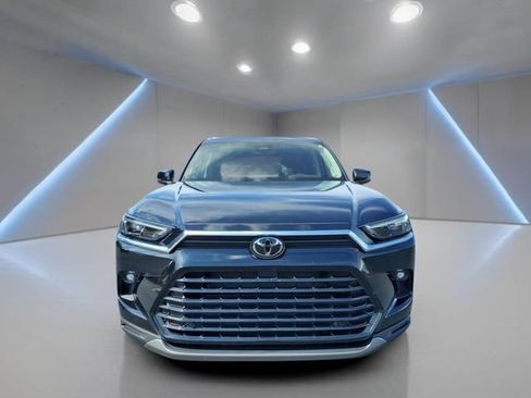 Certified 2024 Toyota Grand Highlander AWD image 22