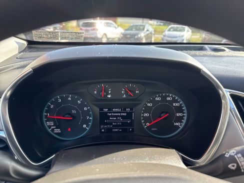 Certified 2022 Chevrolet Equinox LS image 35