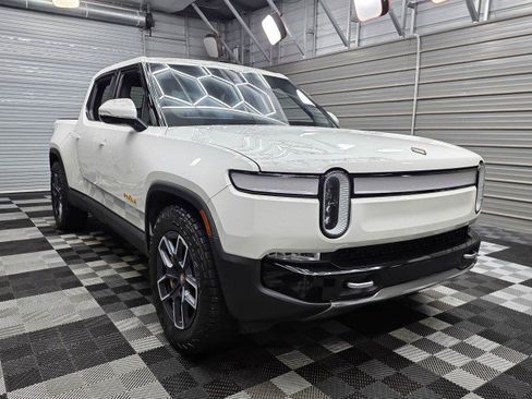 Used 2022 Rivian R1T Launch Edition AWD/4WD image 4