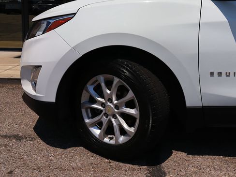 Used 2020 Chevrolet Equinox LS FWD image 5