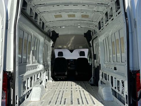 Used 2023 Ford Transit 250 148 High Roof Extended image 12
