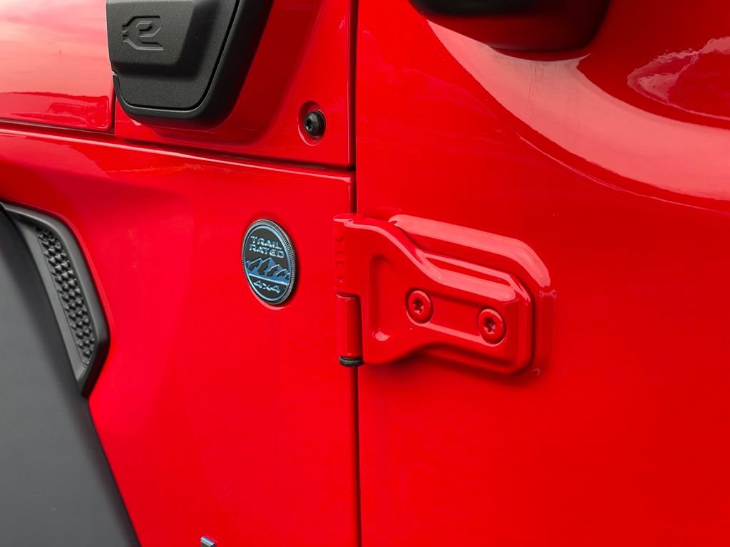 Used 2024 Jeep Wrangler Unlimited AWD/4WD image 34