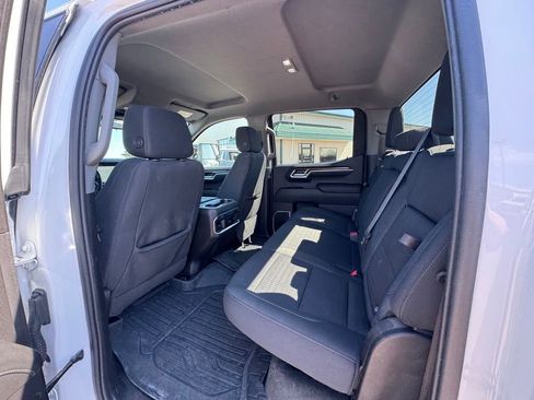 Used 2022 GMC Sierra 1500 Elevation w/ LPO, Elevation Black Package AWD/4WD image 13