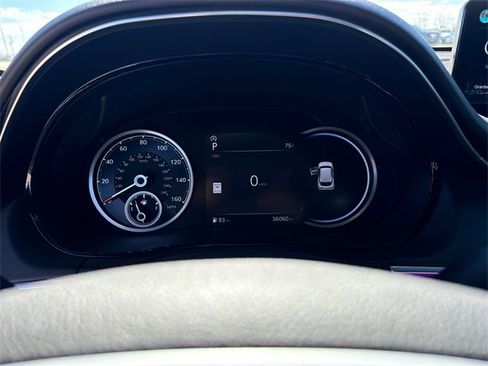 Used 2025 Genesis GV70 3.5T Sport image 34